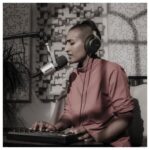 Micrófono Shure MV7-S - Dinámico Podcast - Imagen 12