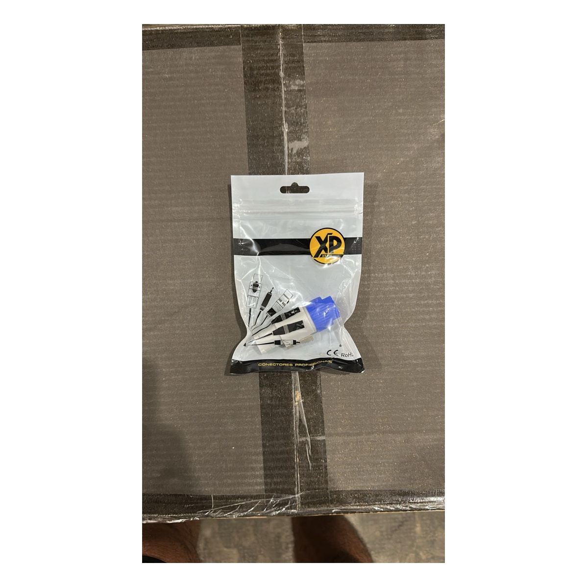 66041_4.jpg Ficha Conector Powercon Blanco Macho (Out) XP Audio PC3FCB - Imagen 1